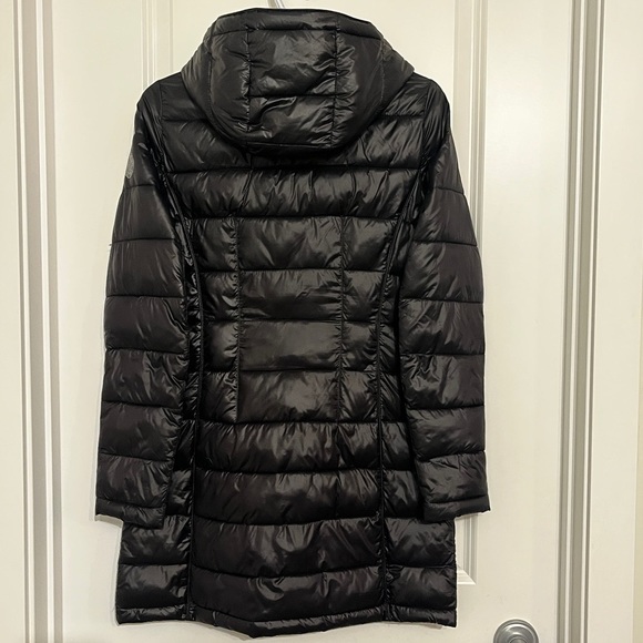DKNY Waterproof Packable Puffer Quilted Jacket In Brand New Condition - Picture 3 of 7